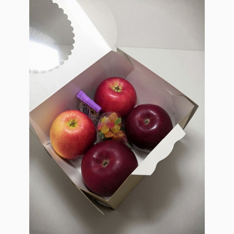 Фото 5. Подарки с яблоками