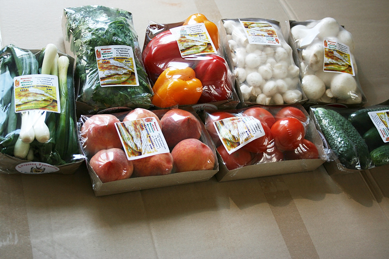 Фото 3. Лотки для упаковки овощей и зелени